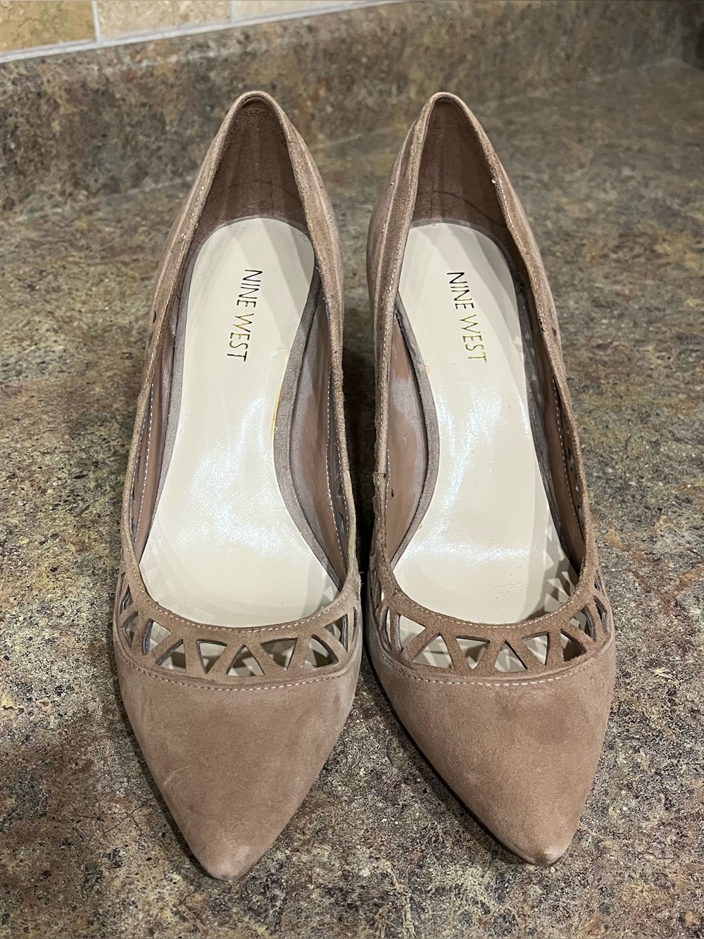 Nine West Taupe Suede Pointed Toe Pumps Women's 8.5 Laser Detail Stiletto Heels